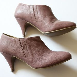 B.A.I.T. Hilda Mauve Ankle Booties - 9